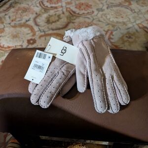 UGG Women's Perforated Dusk Colored Gloves Small